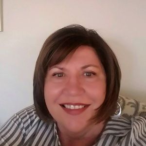 Meet your Posher, Valerie